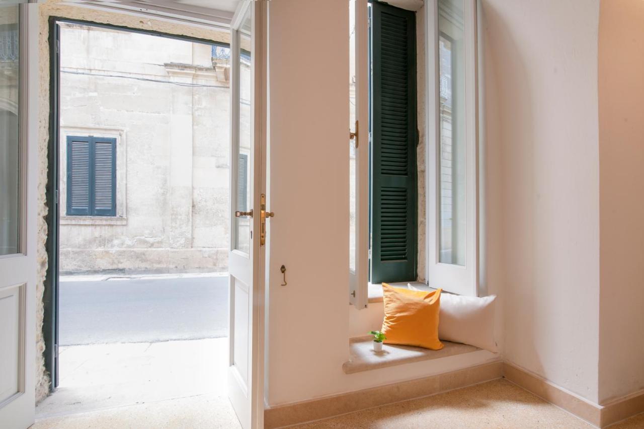 Blue Loft - Old Town Apartment Sit Lecce Eksteriør bilde