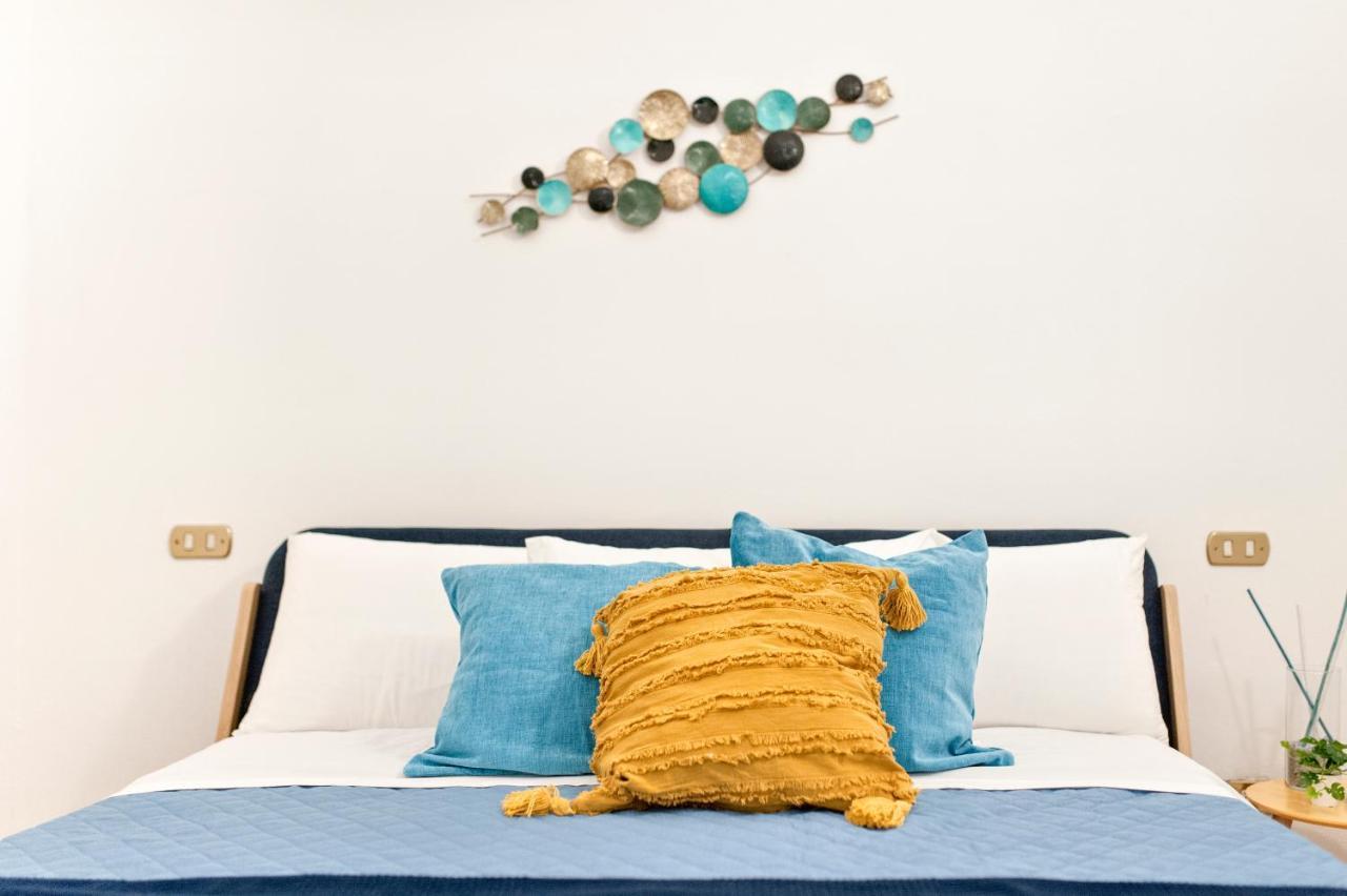 Blue Loft - Old Town Apartment Sit Lecce Eksteriør bilde